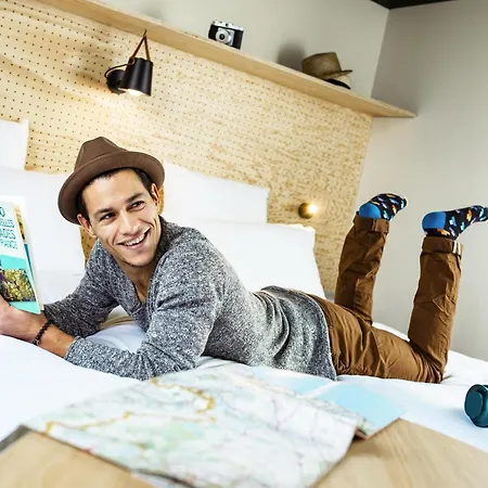 Ibis Styles Lyon Arena Stadium 3* 梅济约