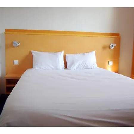 Ibis Styles Lyon Arena Stadium Hotell 3*